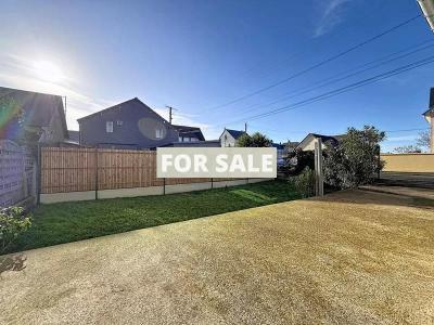 Ideal Holiday Home Cottage with Garage and Garden