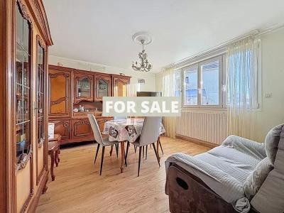 House with Garden in Coastal Resort