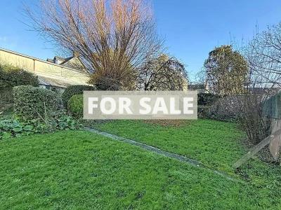 Detached House with Garden by the Coast