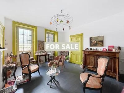 Fully Renovated Town House in Coastal Resort