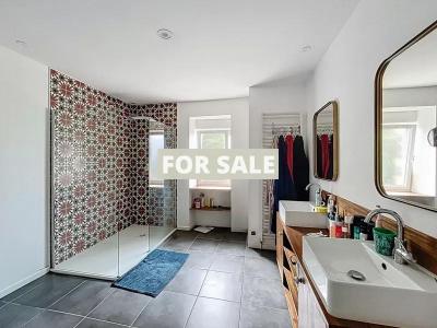 Detached House with Garden by the Coast