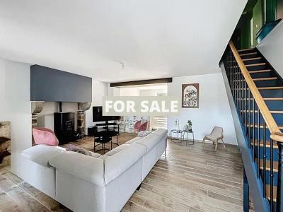 Detached House with Garden by the Coast