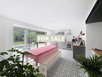 Detached House with Garden by the Coast