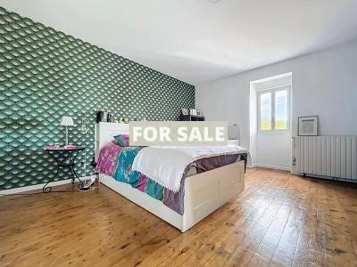 Detached House with Garden by the Coast