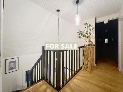 Detached House with Garden by the Coast