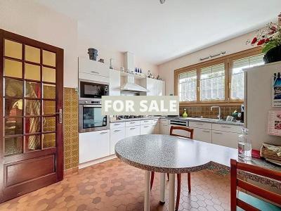 Detached House with Character and Lovely Garden