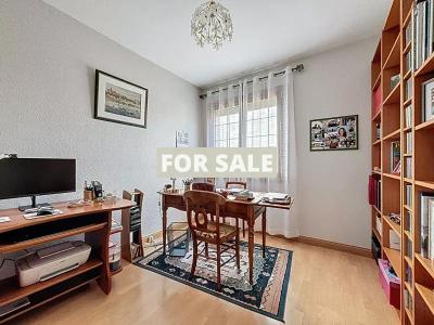 Detached House with Character and Lovely Garden