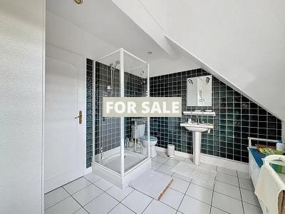 Detached House with Character and Lovely Garden