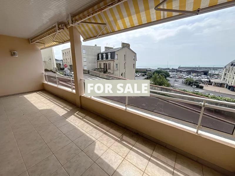 Town House in Coastal Resort Location