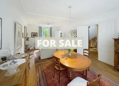 Town House in Coastal Resort Location