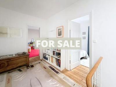 Town House in Coastal Resort Location