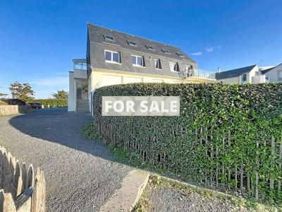 Sea Front Apartment with Open Sea Views