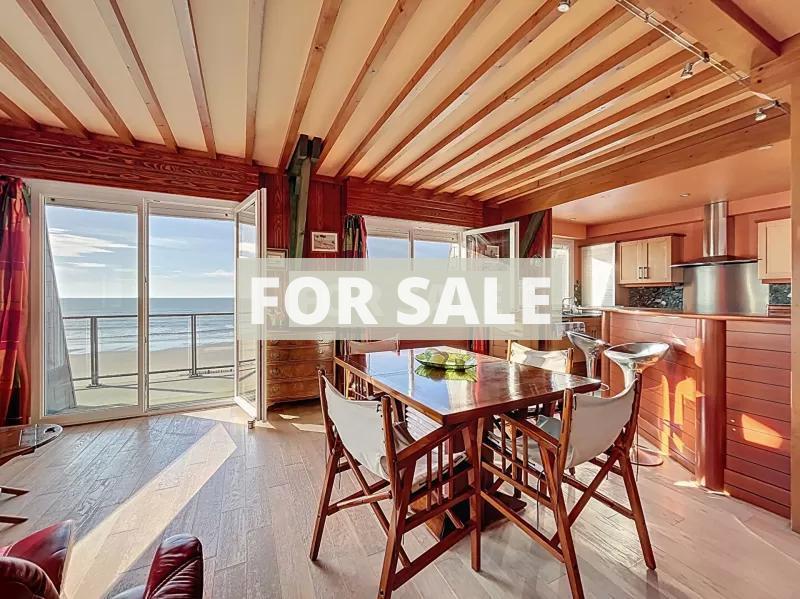 Sea Front Apartment with Open Sea Views