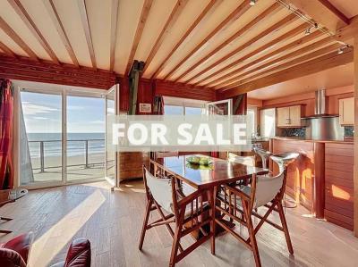 Sea Front Apartment with Open Sea Views