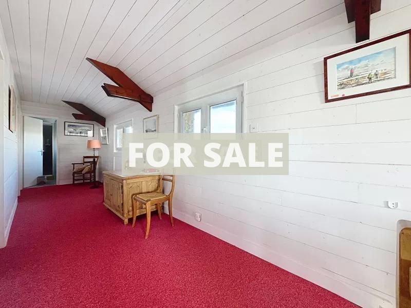 Sea Front Apartment with Open Sea Views