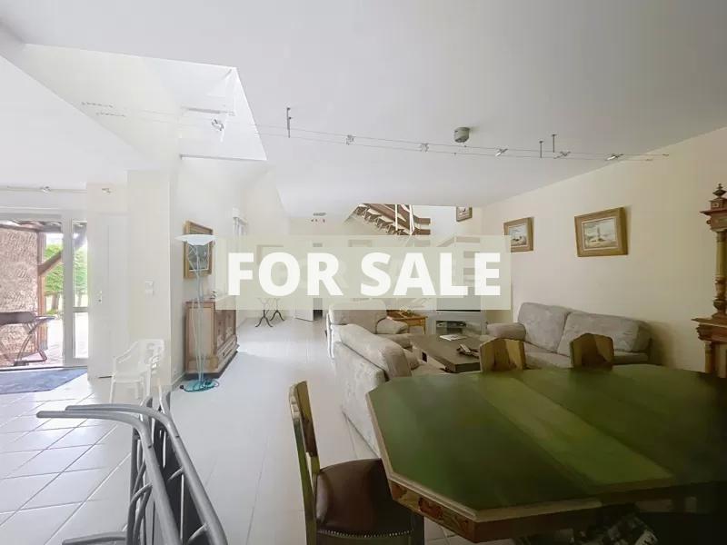 Sea Front Apartment with Open Sea Views