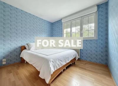 Detached House with Garden close to the Coast