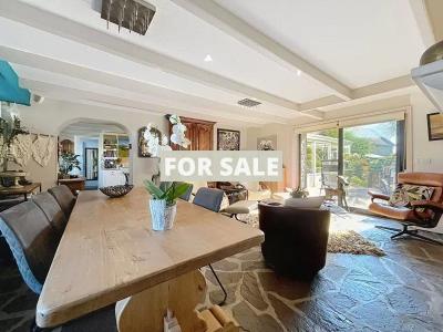 Detached Country House with Garden