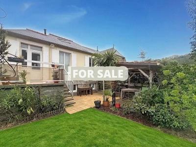 Beautiful Detached House by the Coast