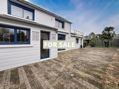 Modern House by the Coast, Great Location