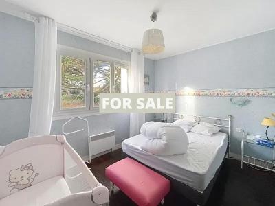 Detached House with Garden by the Coast