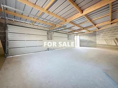 New Build Detached House with Garden