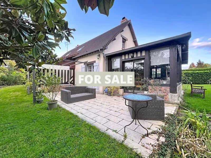 Detached House with Landscaped Garden