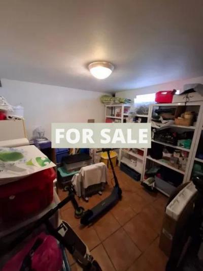 Town House with Garden in Good Order