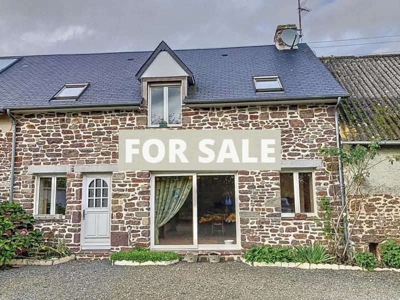 Main Photo of a 3 bedroom  House for sale