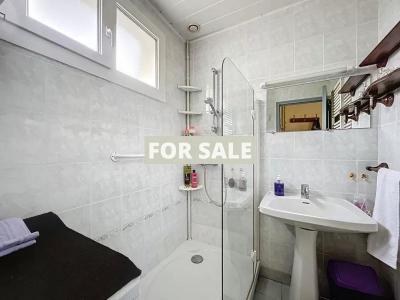 Detached House with Garden by the Coast