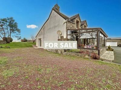 Detached House with Garden by the Coast