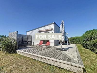 Detached House and Garden by the Beach