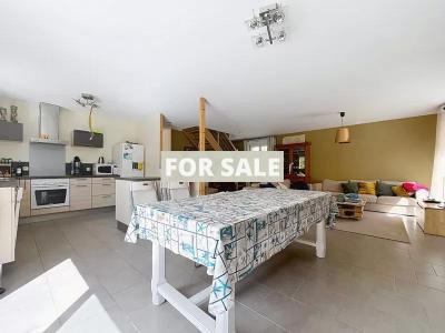 Modern Detached House Close to the Coast