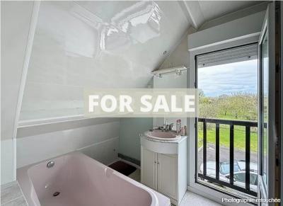 Detached House with Landscaped Garden