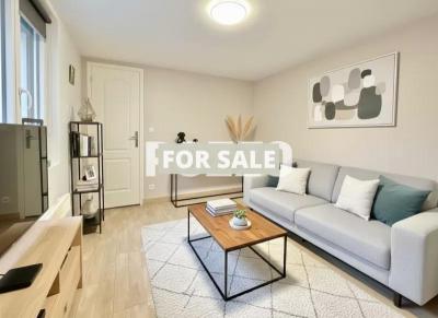 Coastal House in Great Location