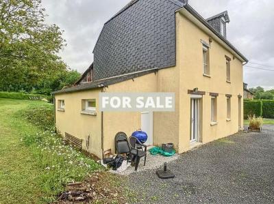 Detached Country House with Outbuilding