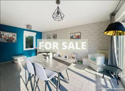 Traditional House with Garden