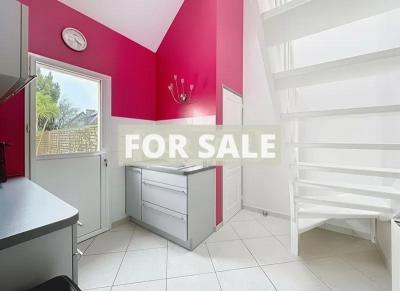 Contemporary Detached House in Coastal Location