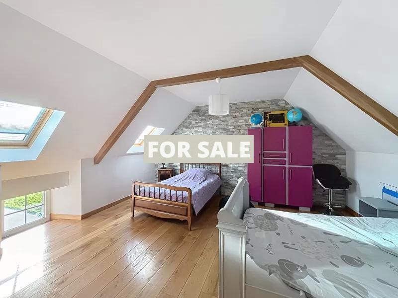 Detached Country House with Outbuilding