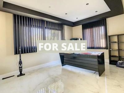 Contemporary Detached House in Coastal Location