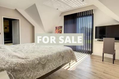 Contemporary Detached House in Coastal Location