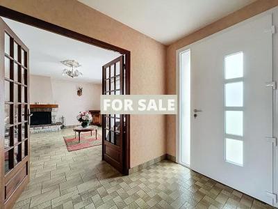 Detached House and Landscaped Garden