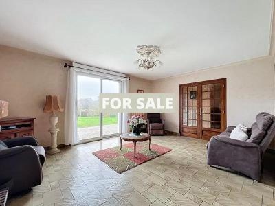 Detached House and Landscaped Garden