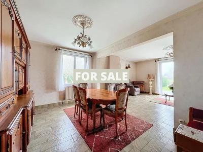 Detached House and Landscaped Garden