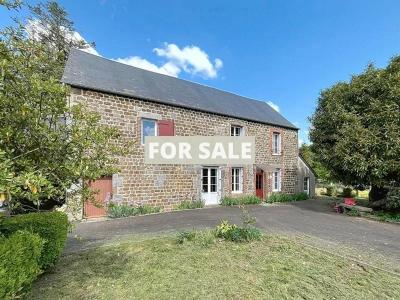 Detached Country House with Outbuilding