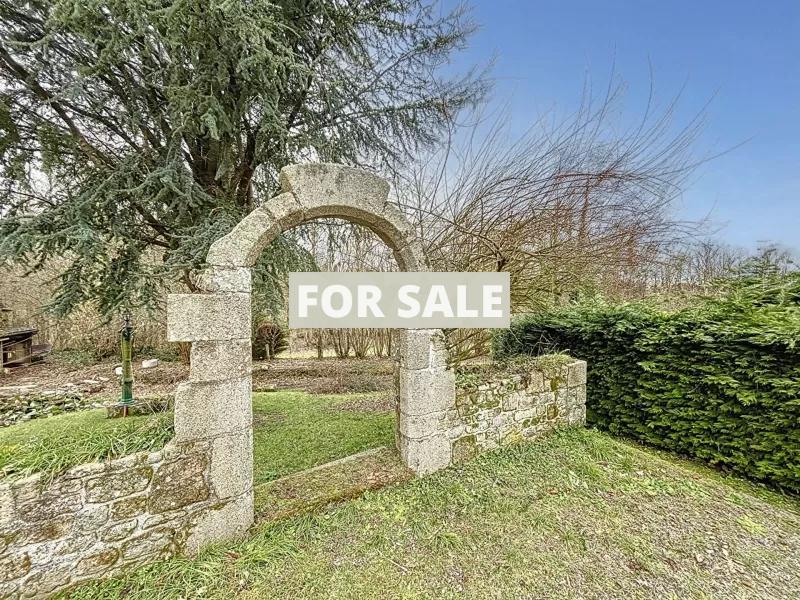 Detached House with Outbuilding and Land