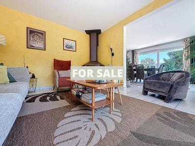 Coastal House in Great Location