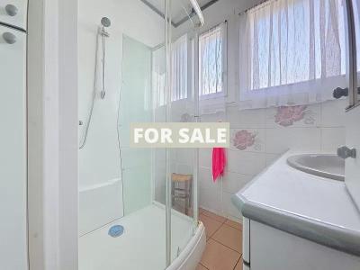 Detached Country House with Landscaped Garden