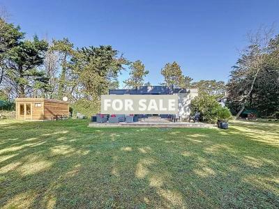 Detached Bungalow with Outbuilding in Building Plot