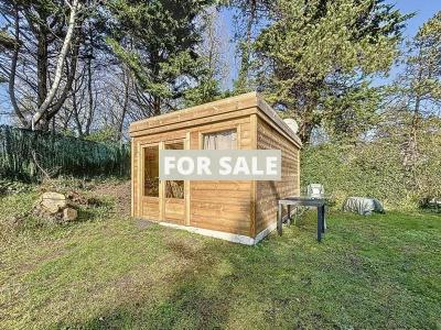Detached Bungalow with Outbuilding in Building Plot